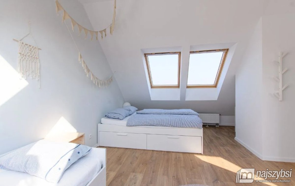 KOŁOBRZEG- DWUPOZIOMOWE MIESZKANIE 300M OD PLAŻY  (8)