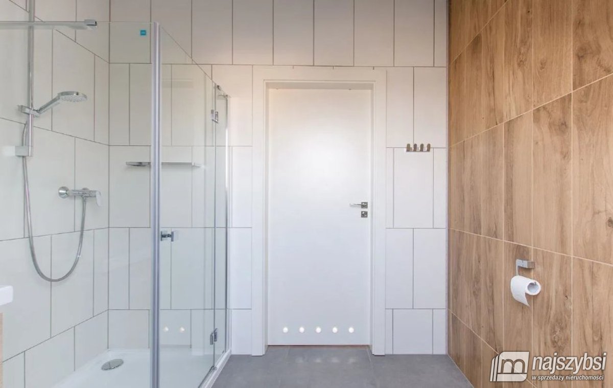 KOŁOBRZEG- DWUPOZIOMOWE MIESZKANIE 300M OD PLAŻY  (9)