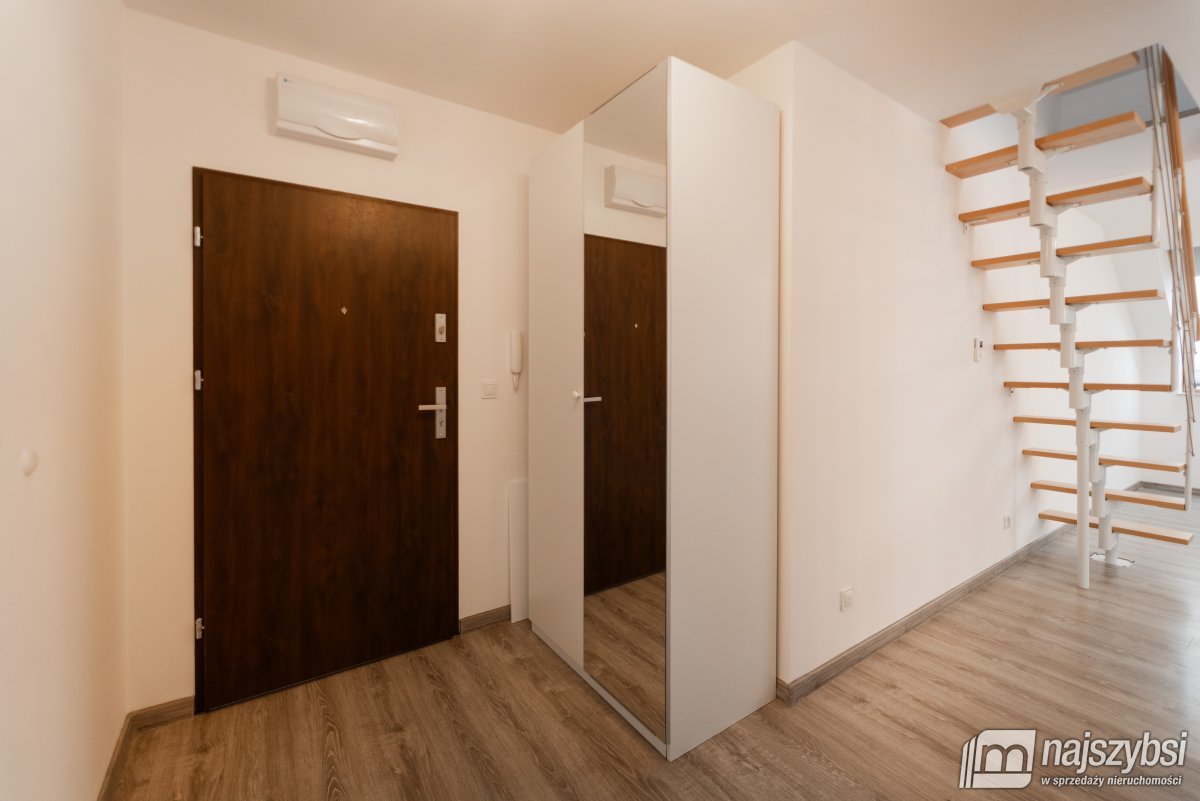 Warzymice-3 pokoje, taras 45m2 i Strych 30m2 (19)