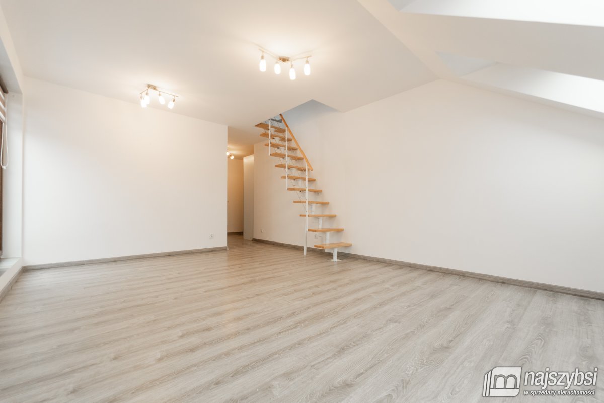 Warzymice-3 pokoje, taras 45m2 i Strych 30m2 (6)