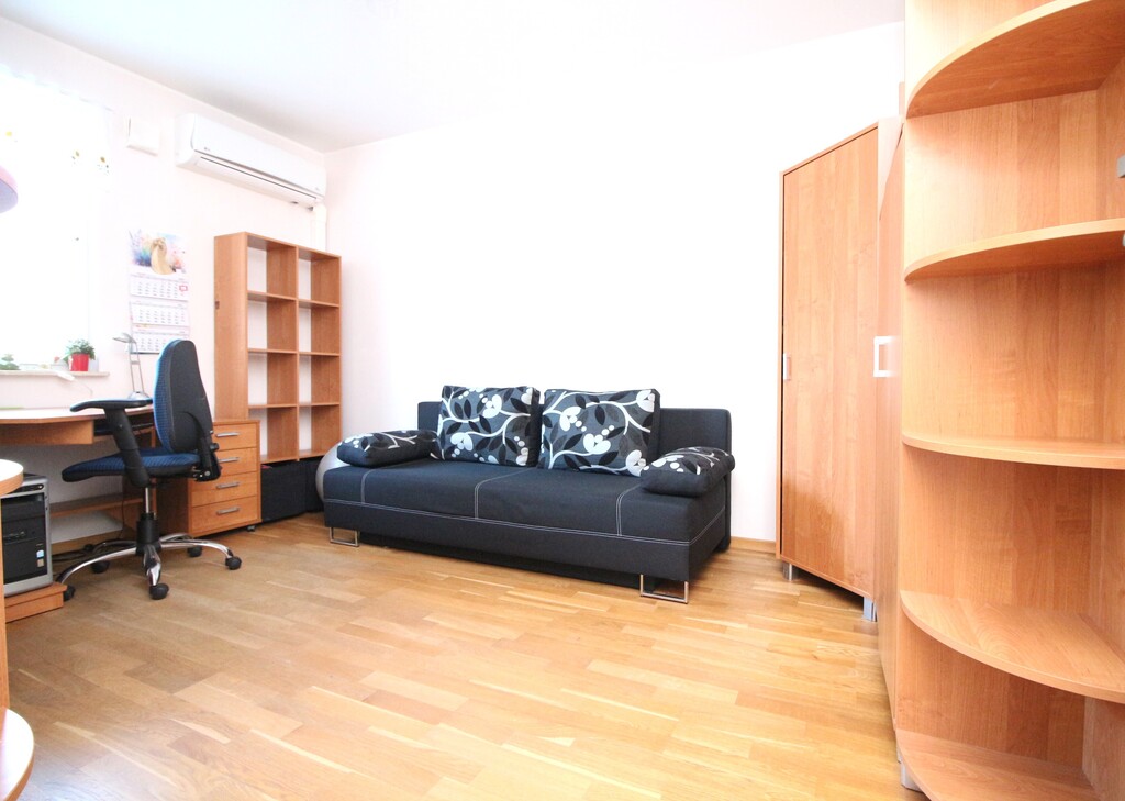 Dom w Sownie na osiedlu pod lasem z dużą działką (11)