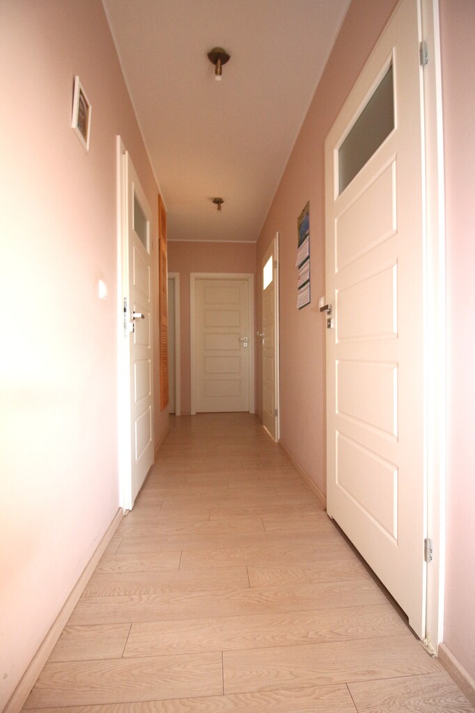 Dom w Sownie na osiedlu pod lasem z dużą działką (26)