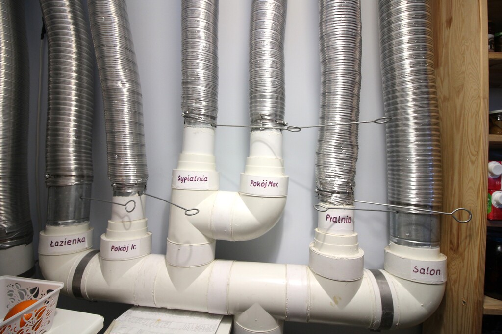 Dom w Sownie na osiedlu pod lasem z dużą działką (29)