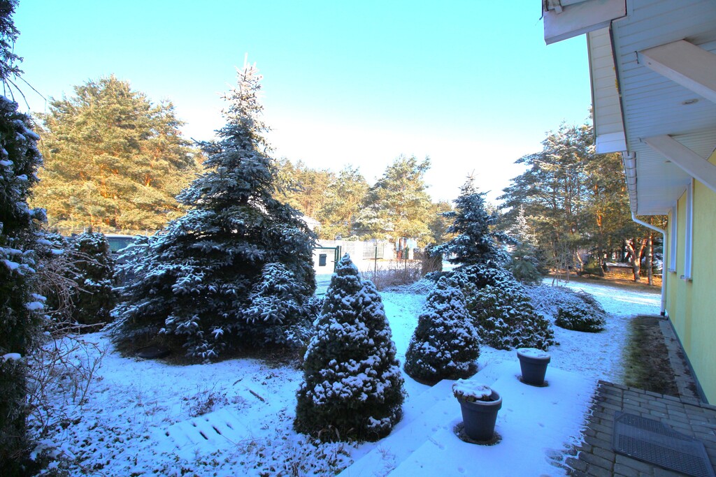 Dom w Sownie na osiedlu pod lasem z dużą działką (5)