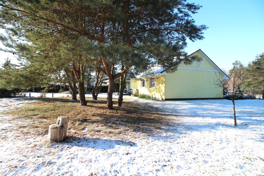 Dom w Sownie na osiedlu pod lasem z dużą działką (3)