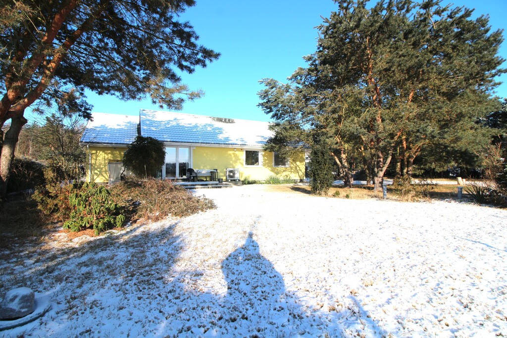 Dom w Sownie na osiedlu pod lasem z dużą działką (6)