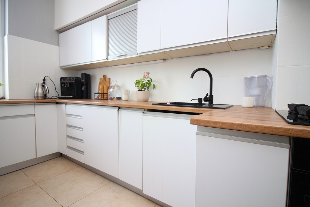 Funkcjonalne 2 pokojowe mieszkanie - piwnica (2)