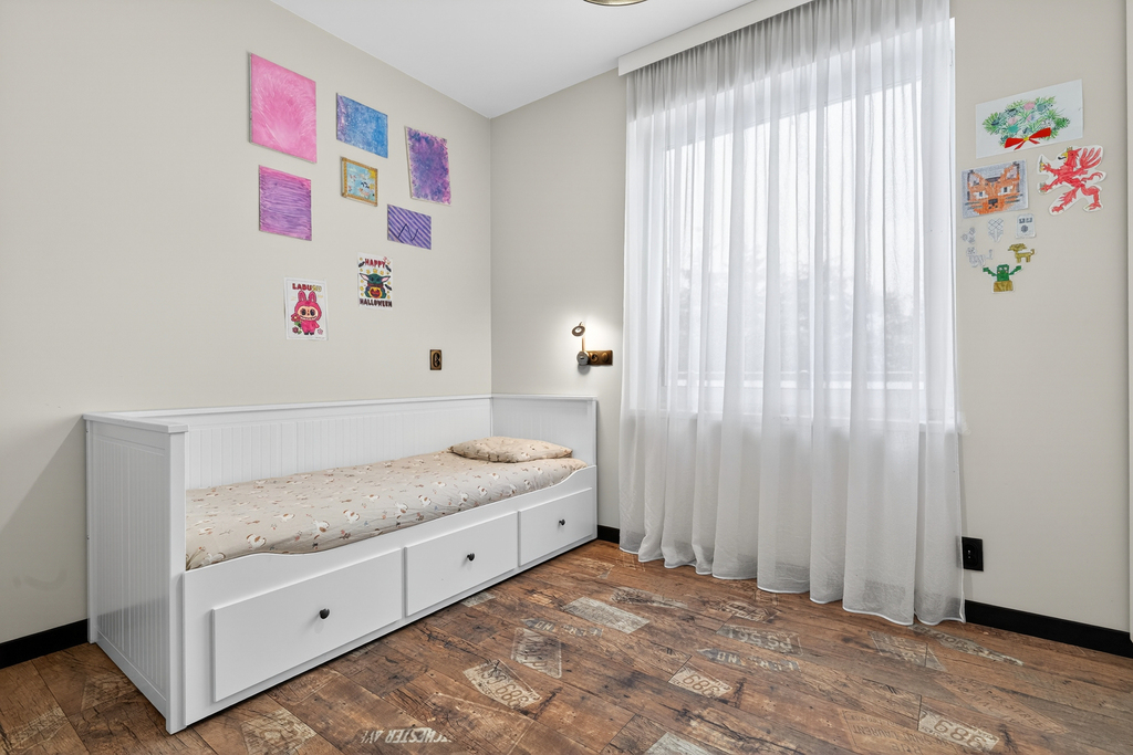 NOWOCZESNY DOM POD LASEM - WYSOKI STANDARD (8)