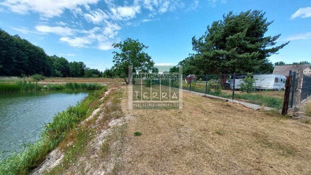 Działka ze STAWEM ! (3)