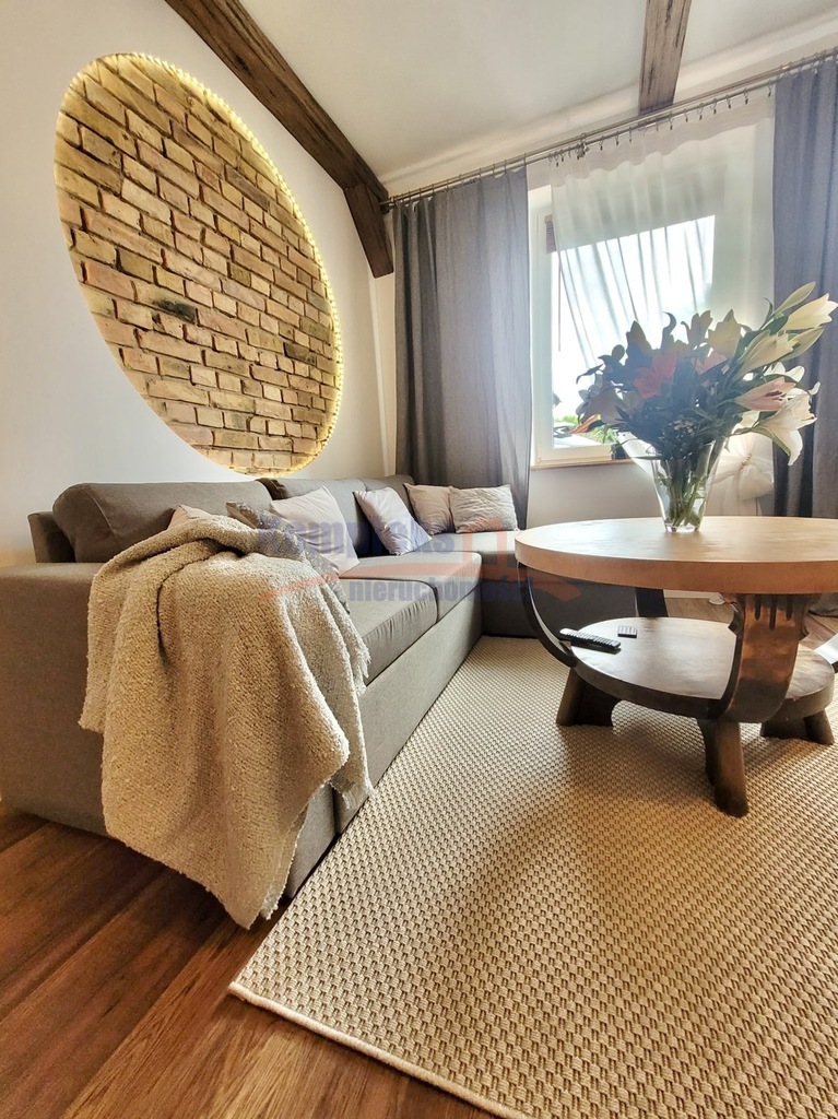 2 pok. przy jeziorze - Nowe Warpno (2)