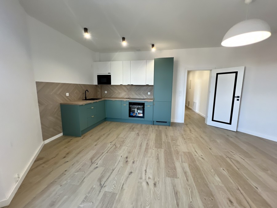 Stylowe mieszkanie w centrum - Twoje nowe miejsce! (1)