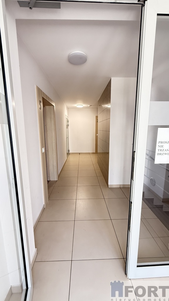 Tenisowa, 2 pokojowe, 2 piętro winda, balkon (14)