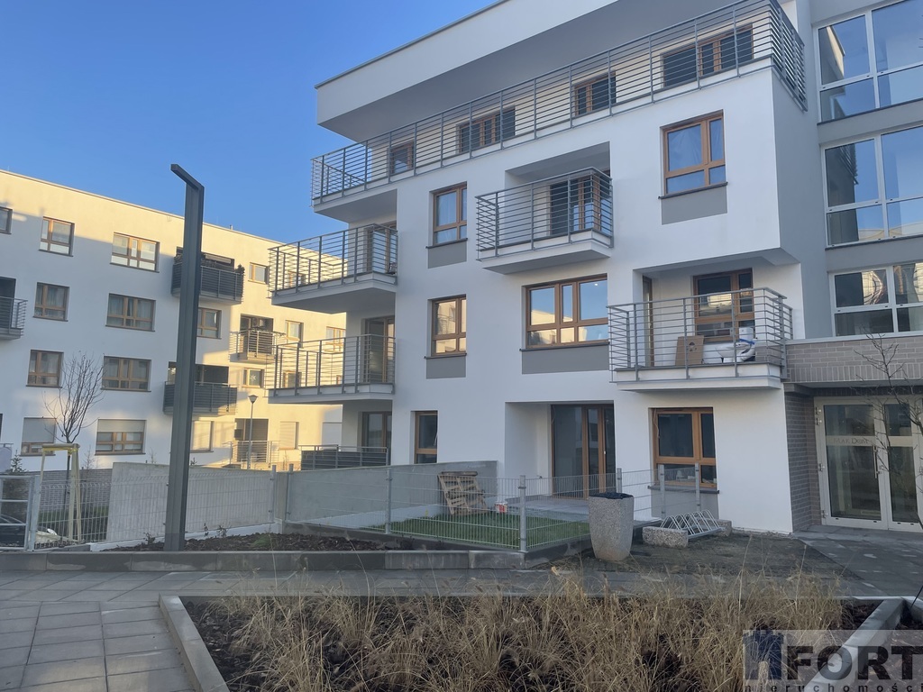 Tenisowa, 2 pokojowe, 2 piętro winda, balkon (17)