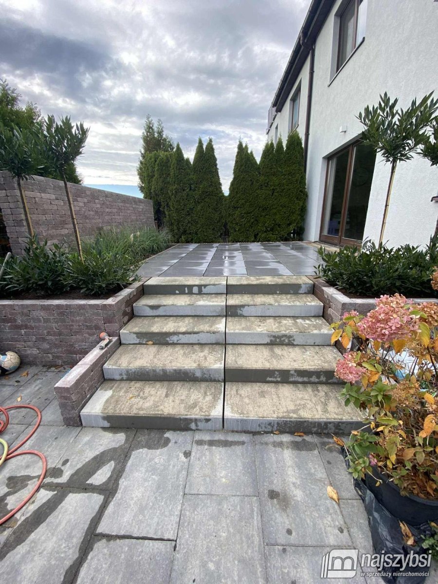 Bezrzecze-  komfortowy dom z ogrodem (7)