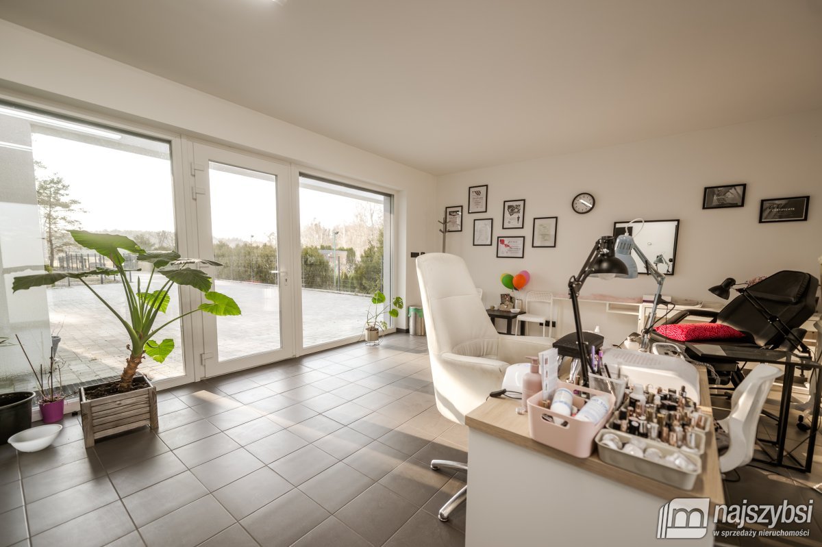 Tanowo- wyjątkowy nowoczesny dom parterowy (23)