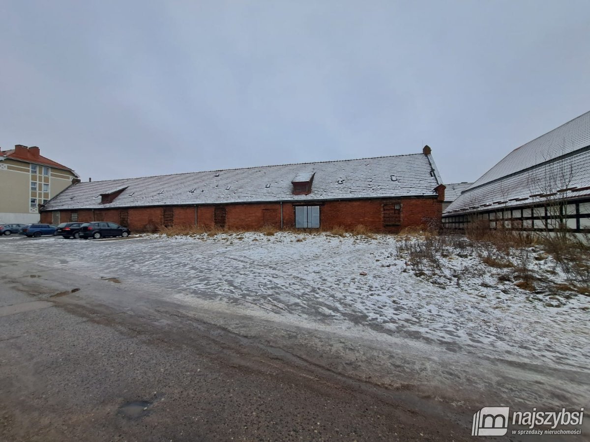 BIAŁOGARD-ZABYTKOWY BUDYNEK POD INWESTYCJĘ  (12)