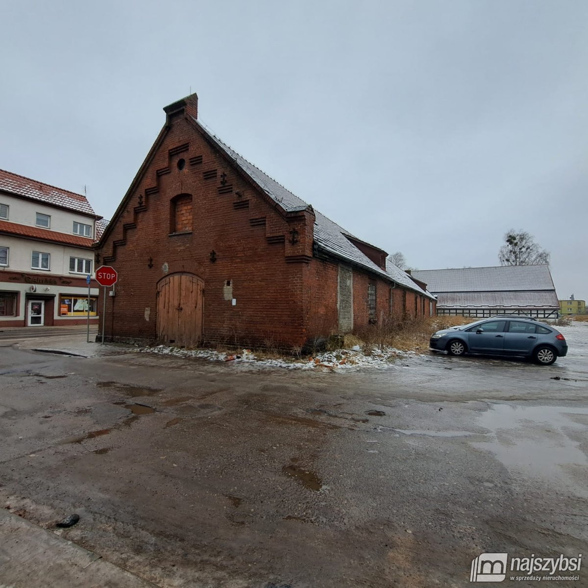 BIAŁOGARD-ZABYTKOWY BUDYNEK POD INWESTYCJĘ  (7)