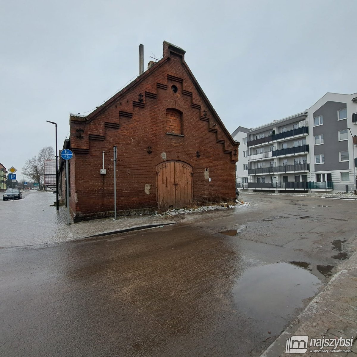 BIAŁOGARD-ZABYTKOWY BUDYNEK POD INWESTYCJĘ  (8)