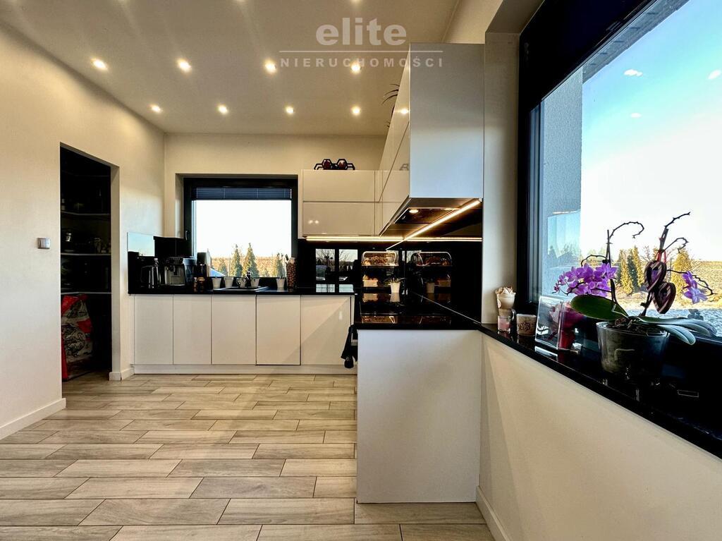 Dom parterowy 112 m2 działka 1644 m2 8 km od morza (5)