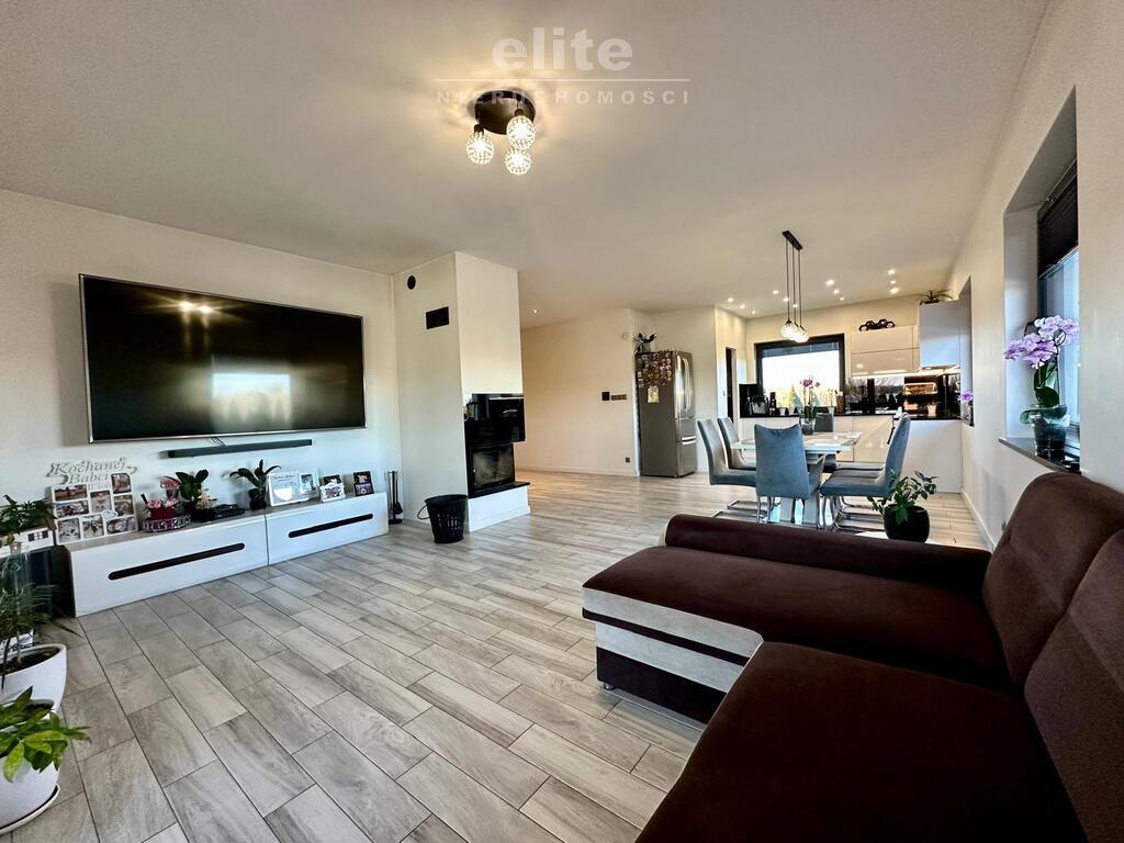 Dom parterowy 112 m2 działka 1644 m2 8 km od morza (3)