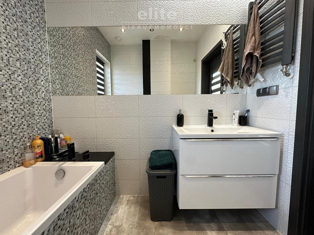 Dom parterowy 112 m2 działka 1644 m2 8 km od morza (10)