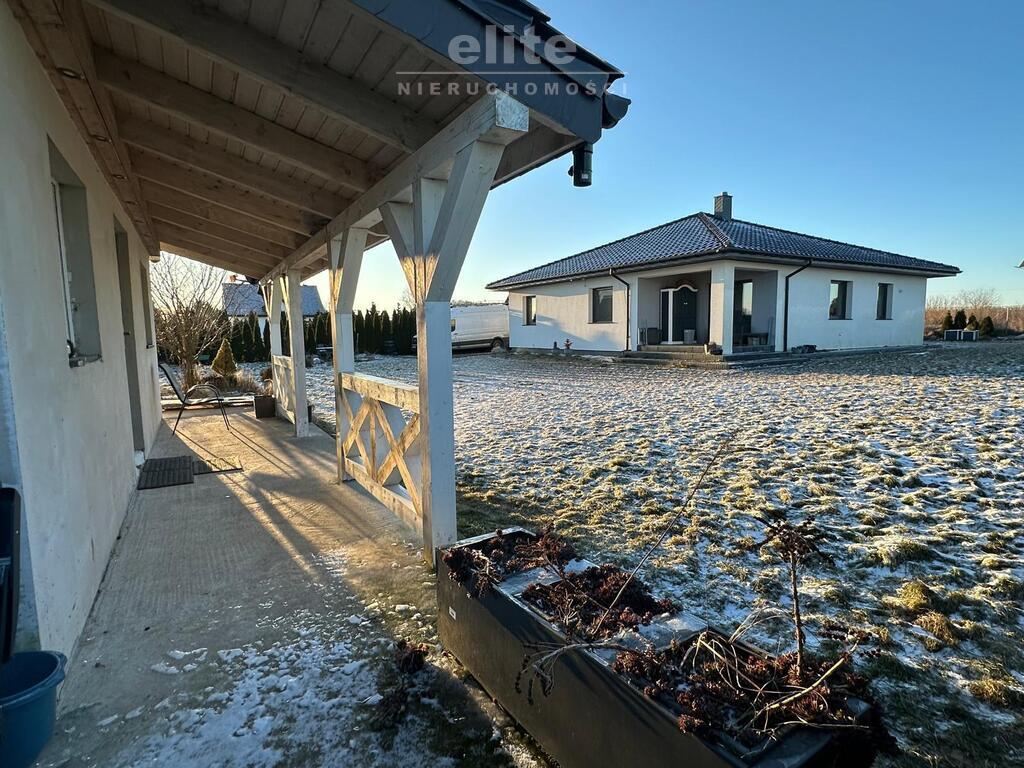 Dom parterowy 112 m2 działka 1644 m2 8 km od morza (22)