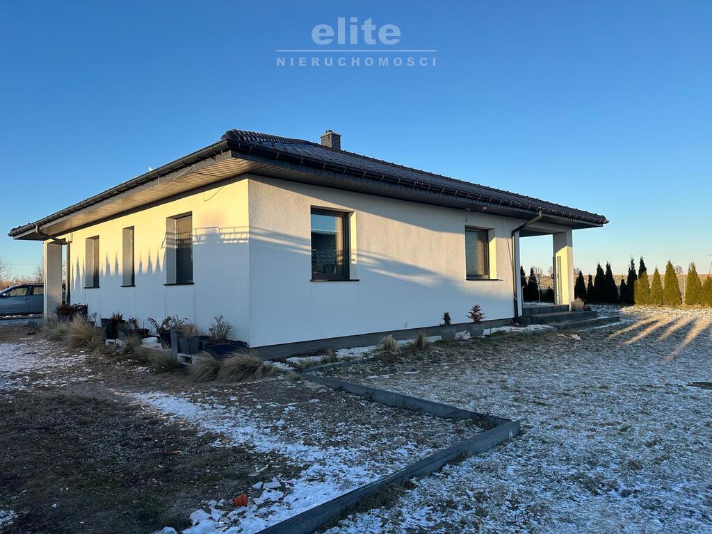 Dom parterowy 112 m2 działka 1644 m2 8 km od morza (28)