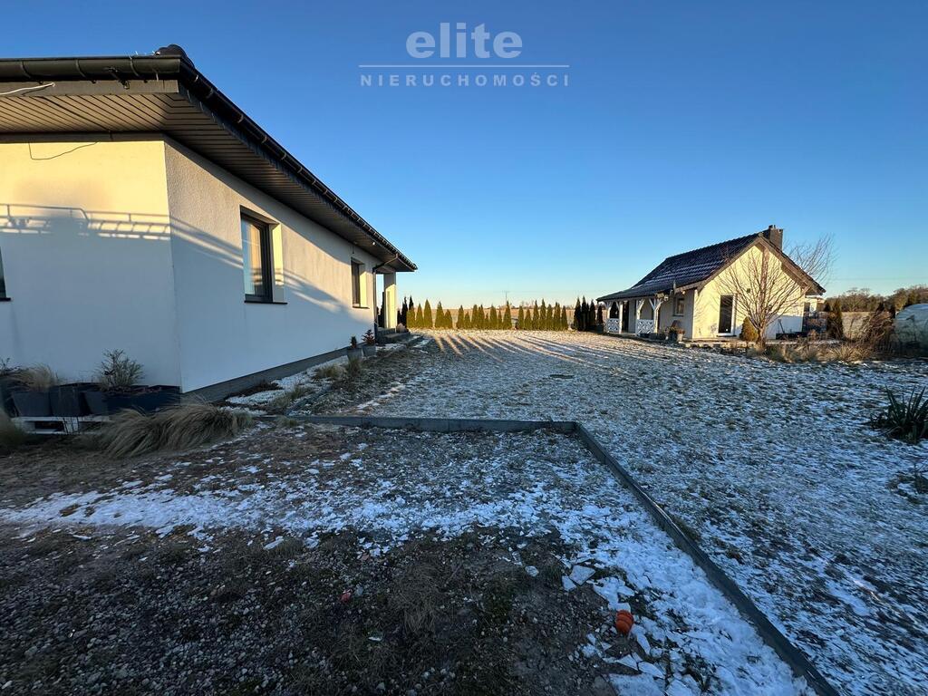 Dom parterowy 112 m2 działka 1644 m2 8 km od morza (29)