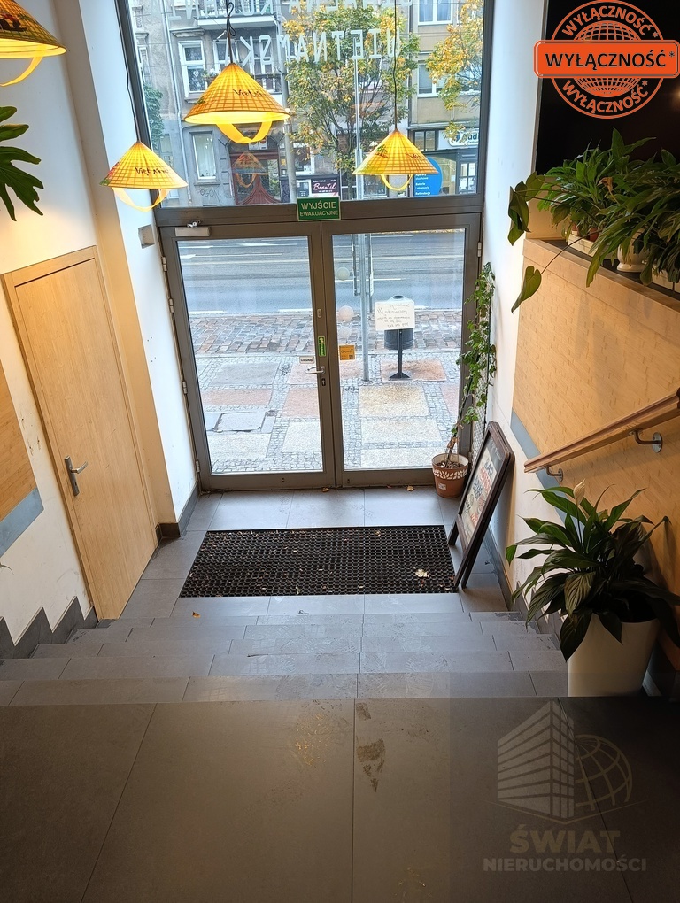 Prestiżowy lokal w sercu miasta (15)