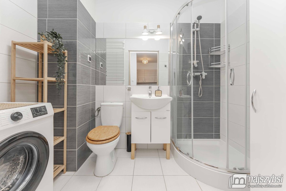 Kołobrzeg-apartament z miejscem postojowym w cenie (14)