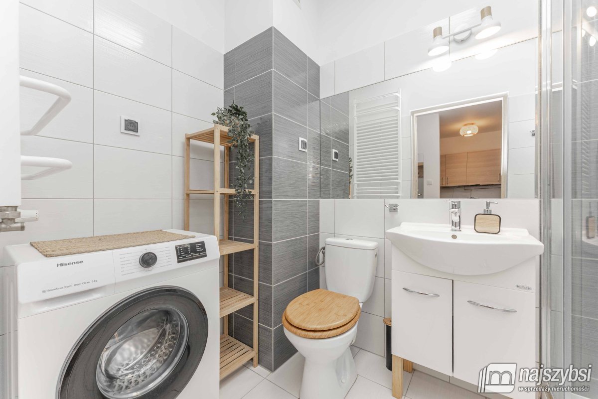 Kołobrzeg-apartament z miejscem postojowym w cenie (15)