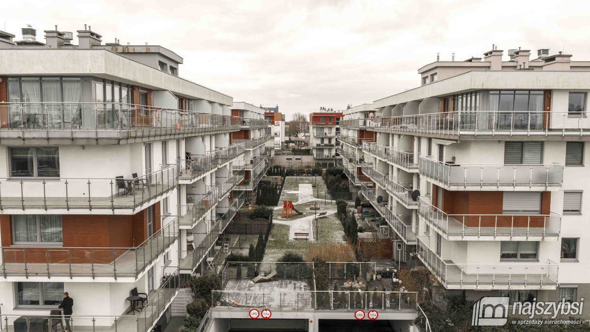 Kołobrzeg-apartament z miejscem postojowym w cenie (17)