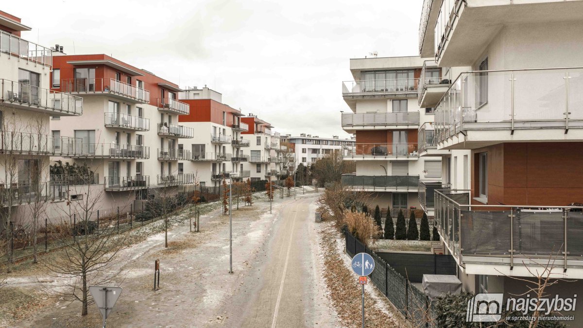 Kołobrzeg-apartament z miejscem postojowym w cenie (23)