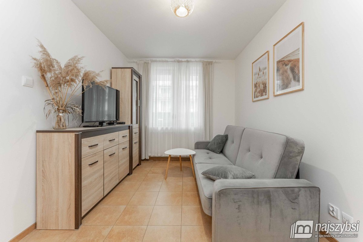 Kołobrzeg-apartament z miejscem postojowym w cenie (4)