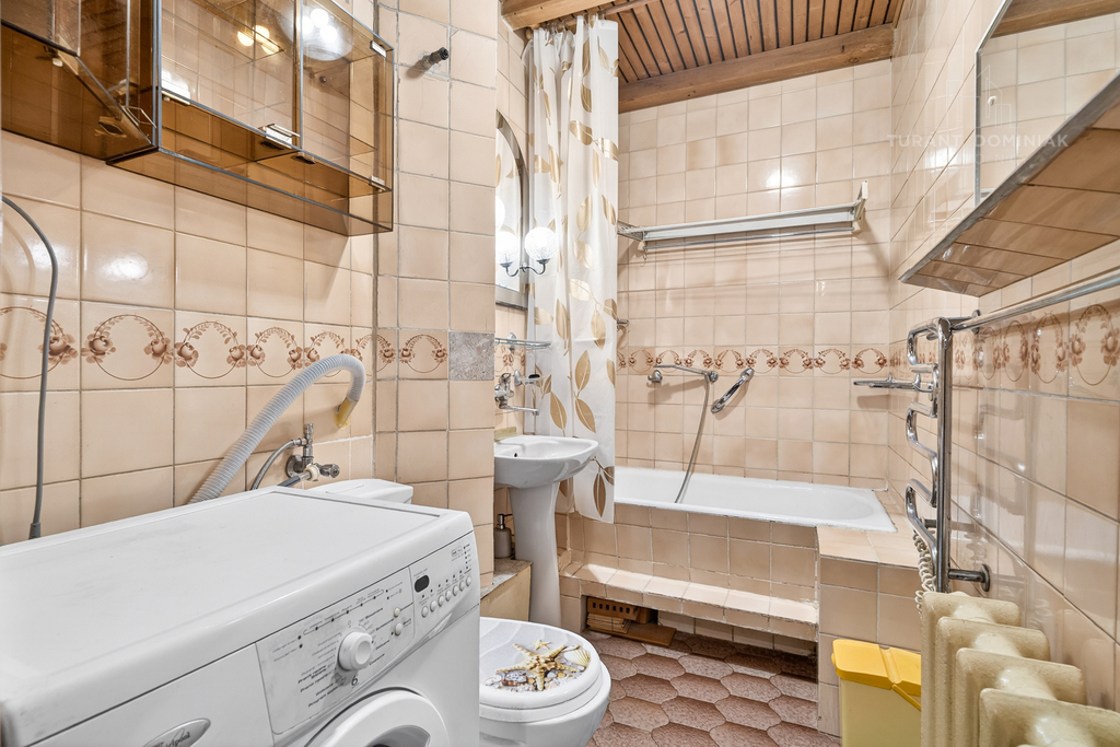 Mieszkanie 3-pokojowe w przedwojennej kamienicy (8)