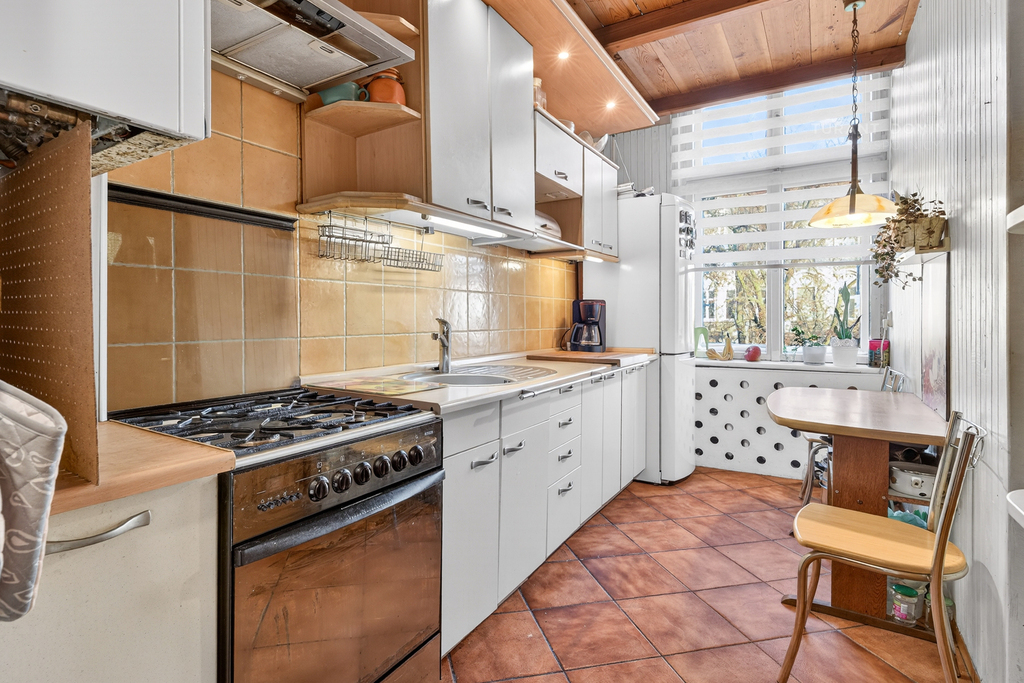 Mieszkanie 3-pokojowe w przedwojennej kamienicy (6)