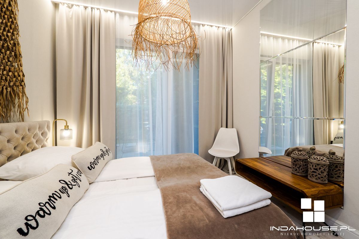 Nowoczesny dom  i apartament nad morzem (13)