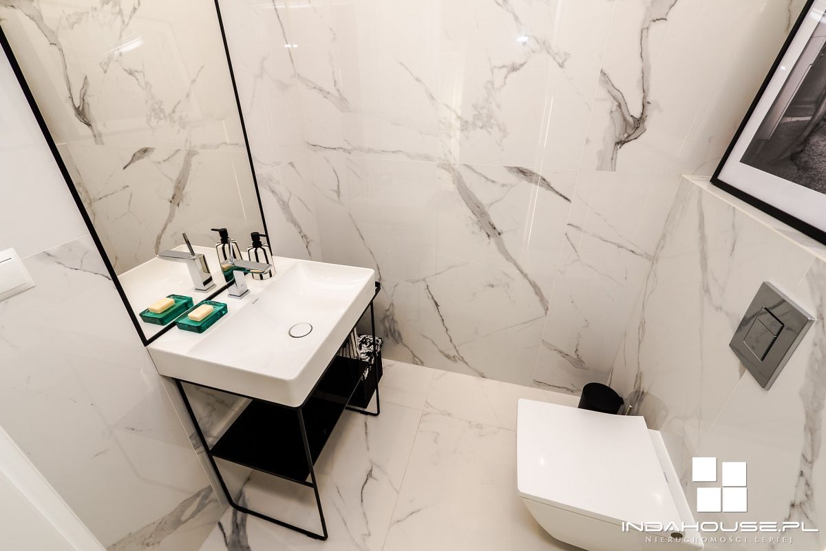 Nowoczesny dom  i apartament nad morzem (27)