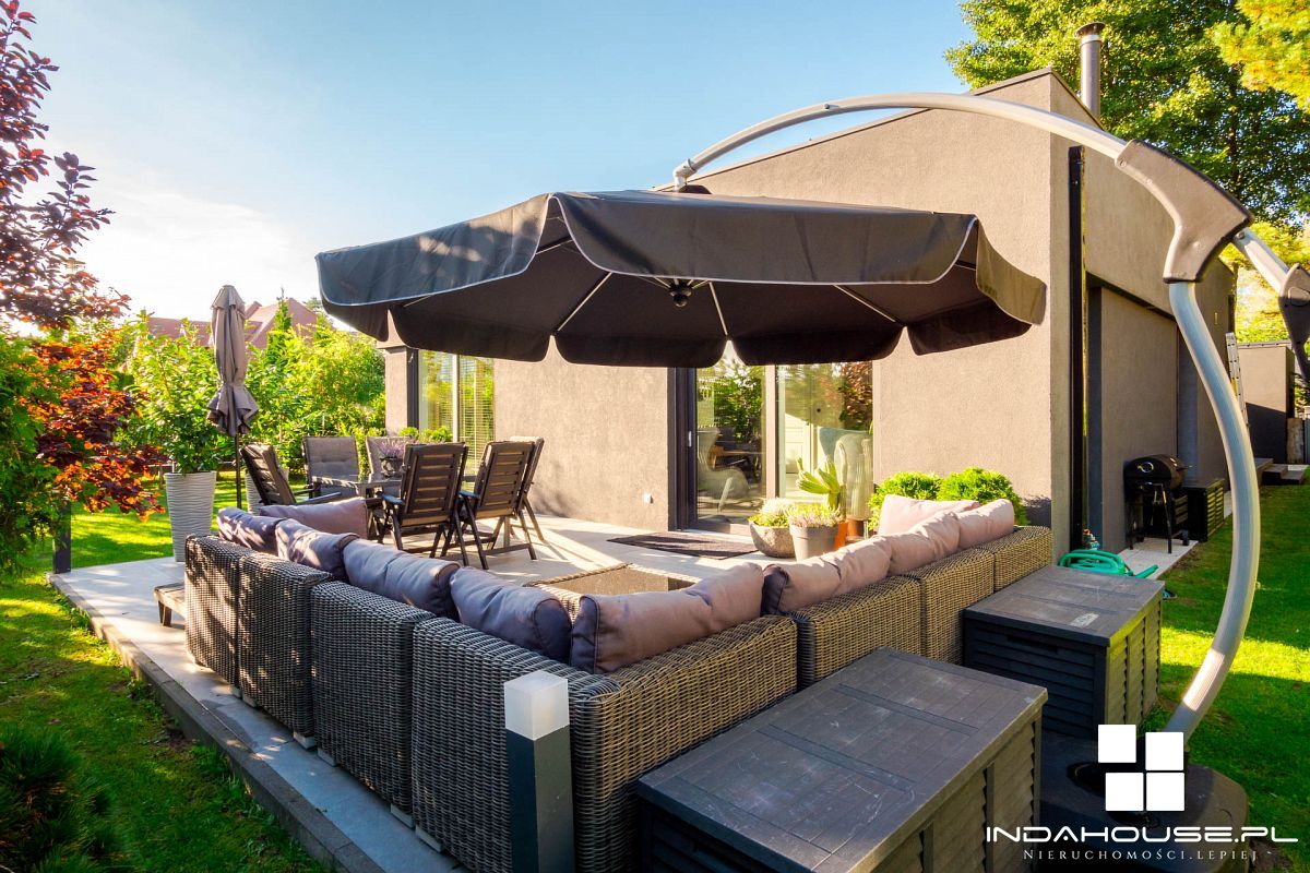Nowoczesny dom  i apartament nad morzem (37)