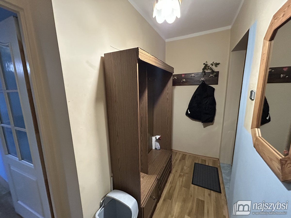 Komarowo - kawalerka do lekkiego remontu (6)