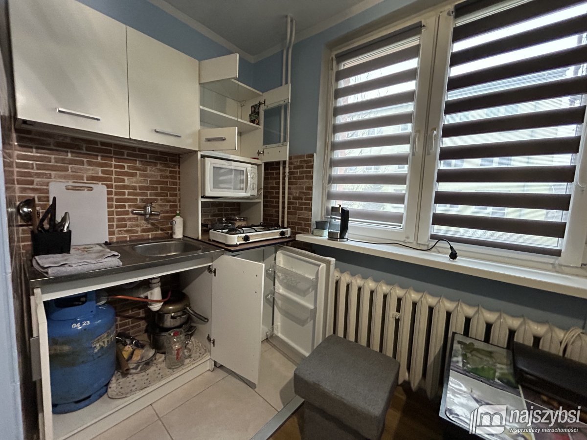 Komarowo - kawalerka do lekkiego remontu (7)