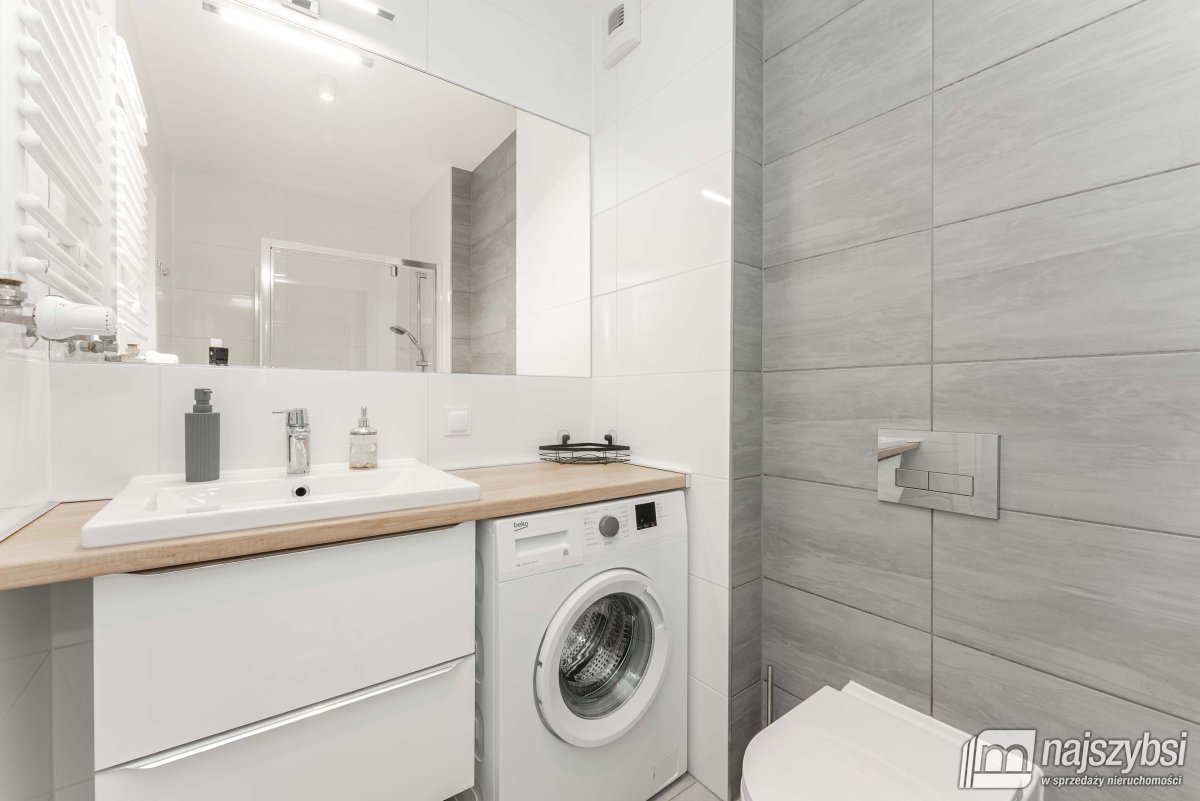 Kołobrzeg-Apartament  2 pok. z miejscem postojowym (11)