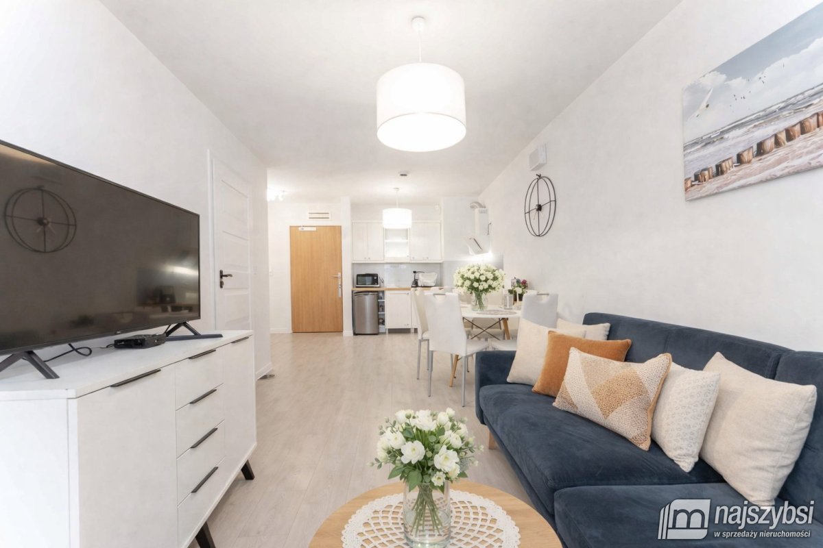 Kołobrzeg-Apartament  2 pok. z miejscem postojowym (2)