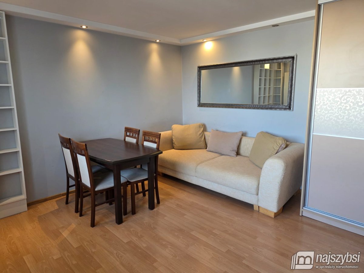 Kołobrzeg - Przestronne mieszkanie blisko morza (1)