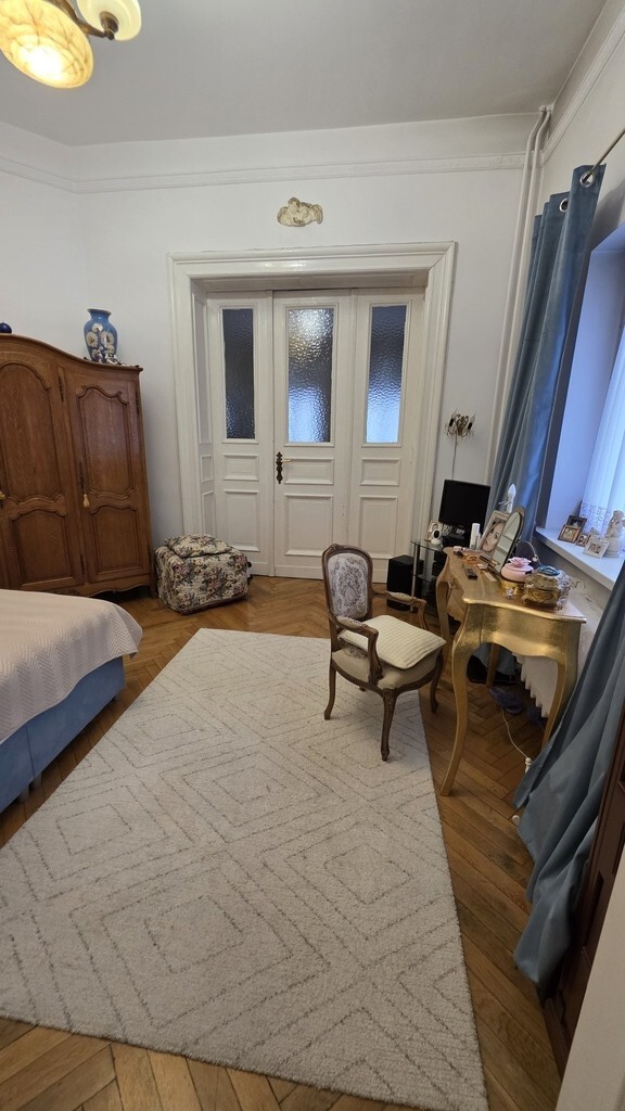 Mieszkanie kamienica na Piłsudskiego 1 piętro (3)