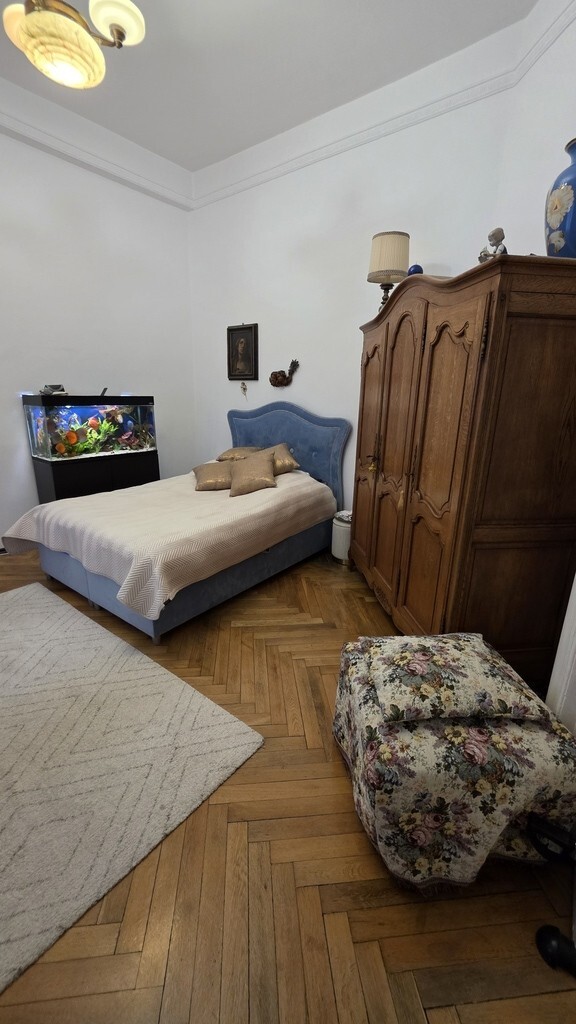 Mieszkanie kamienica na Piłsudskiego 1 piętro (5)