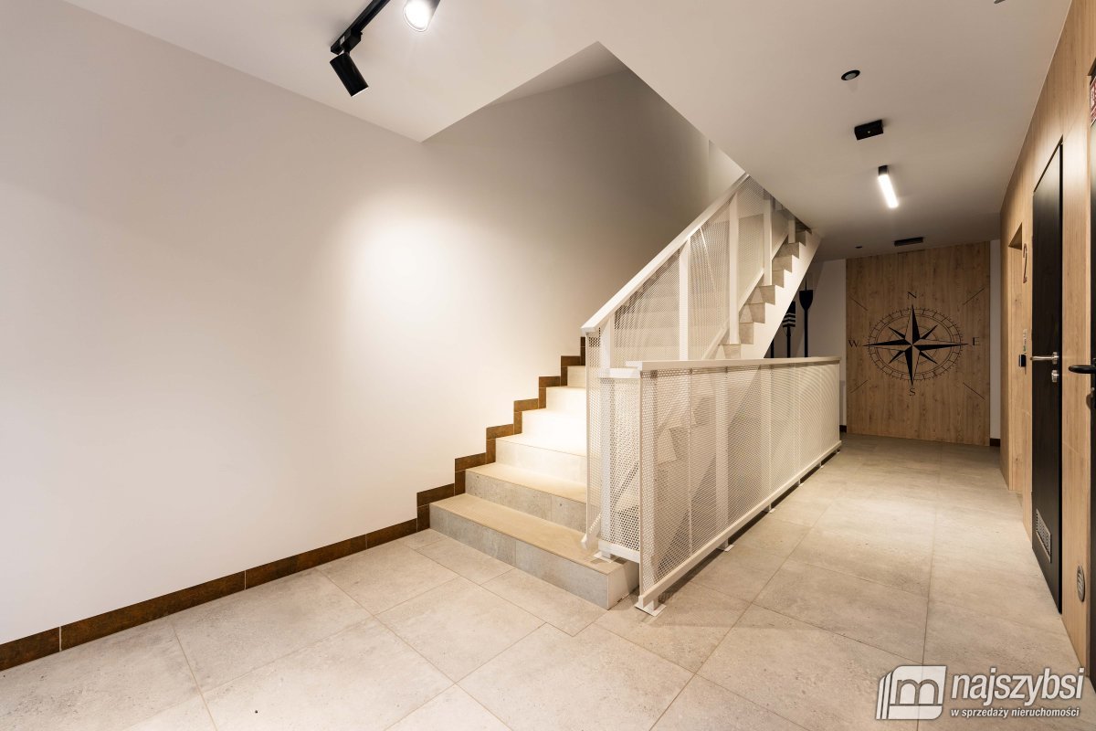 Kołobrzeg-2 pok. 37,29m2 z miejscem postojowym (11)