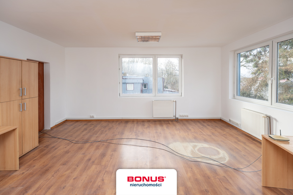 Obiekt usługowy w dobrej lokalizacji (14)