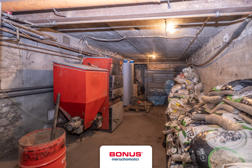 Obiekt usługowy w dobrej lokalizacji (26)