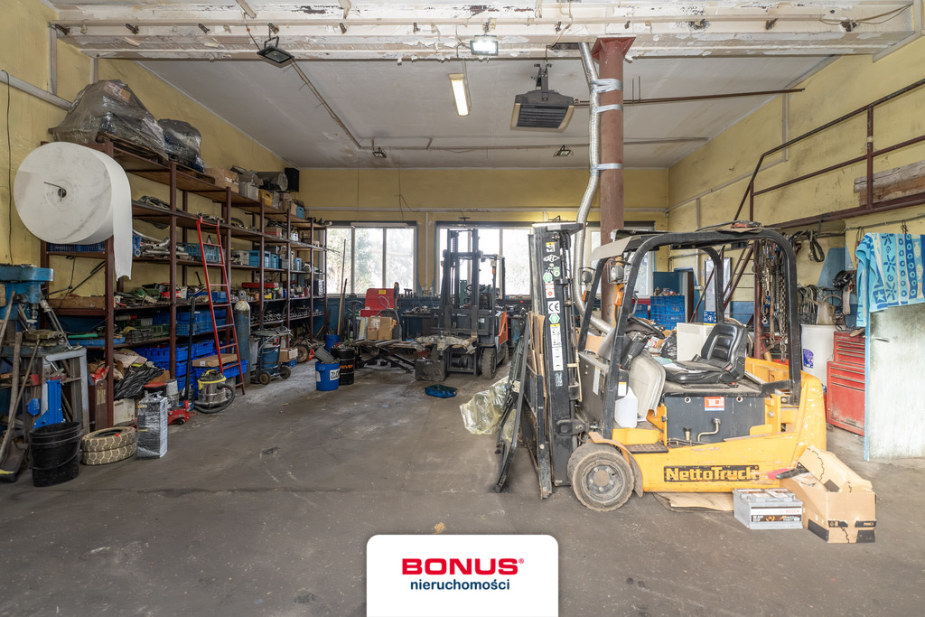 Obiekt usługowy w dobrej lokalizacji (29)